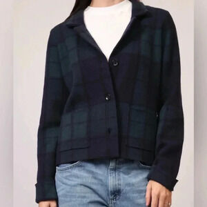 TAHARI Blue and Green Plaid Button Up Sweater / Blazer